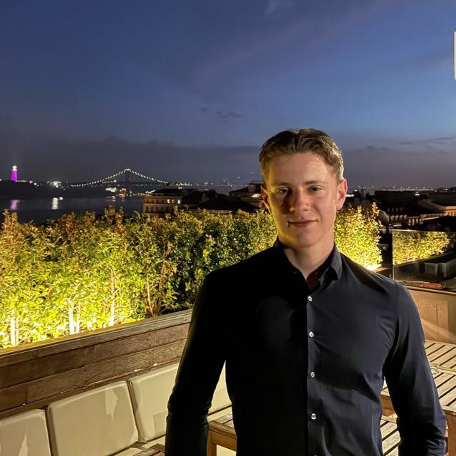 Julius — salesmedewerker bij Trust Marketing Oss